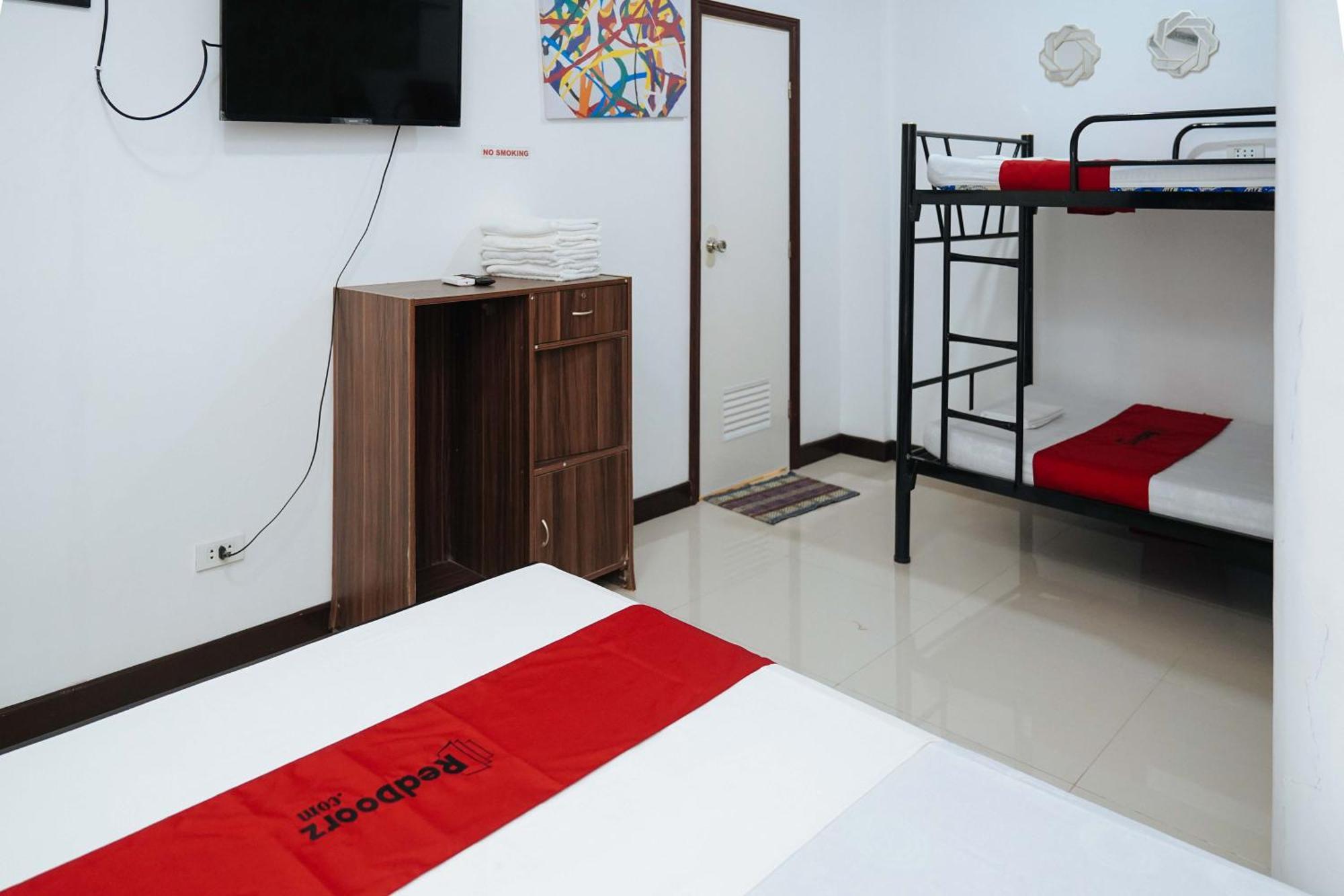 Reddoorz Plus At Billy'S Resort Oslob Exterior foto