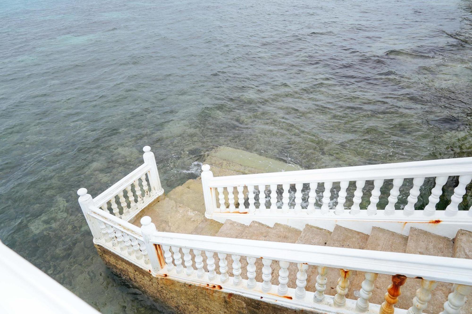 Reddoorz Plus At Billy'S Resort Oslob Exterior foto